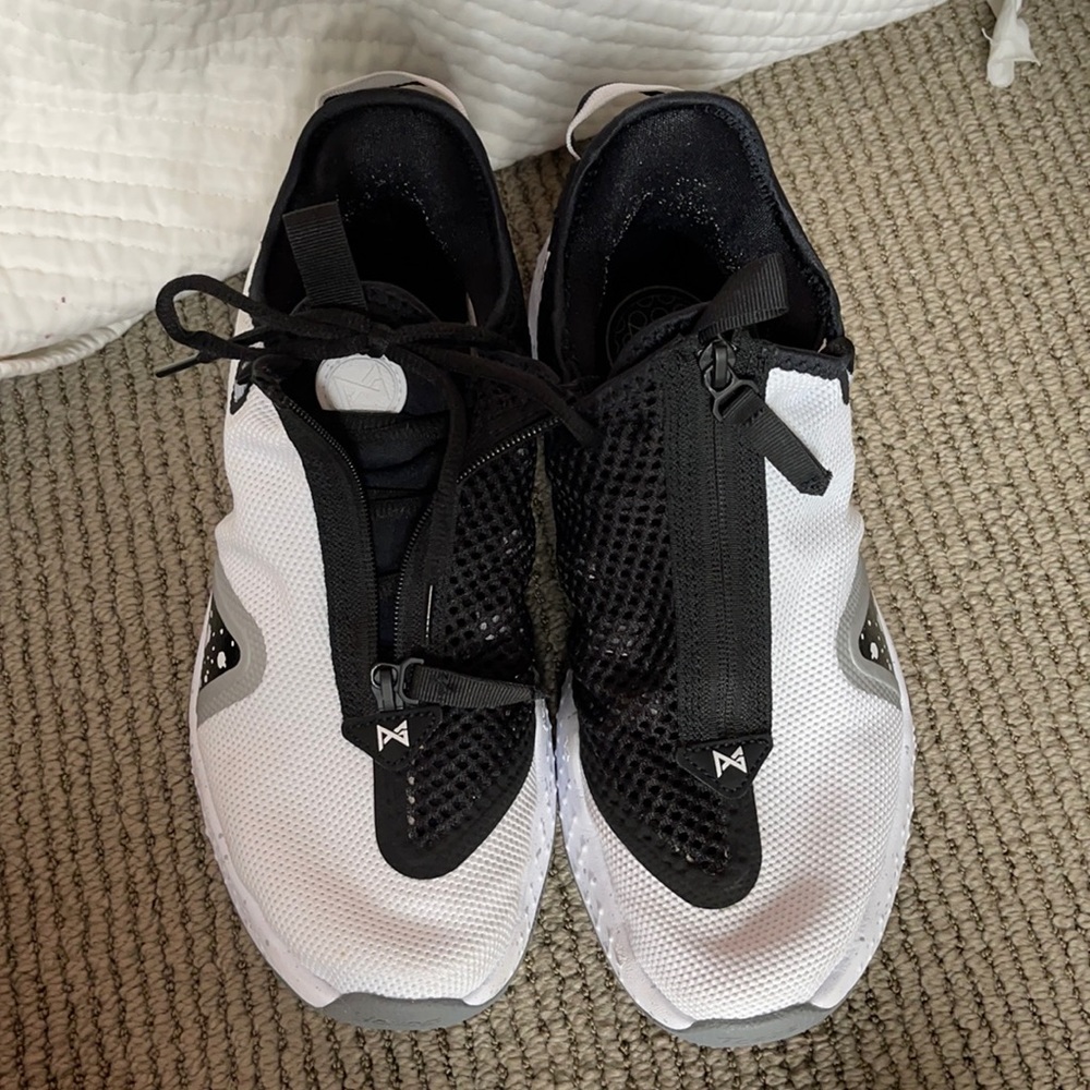 Men's Nike White/Black PG 4 Shoes